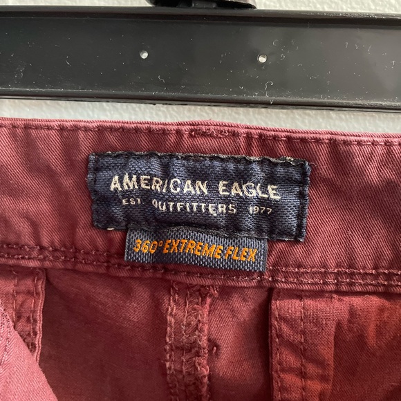 Like New American Eagle outfitters 360 extreme flex mens slim wine color 29 x 32 - Picture 2 of 7